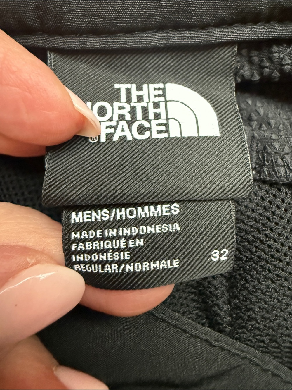 Men’s Northface packable sun shorts, size 32 black - Picture 8 of 14